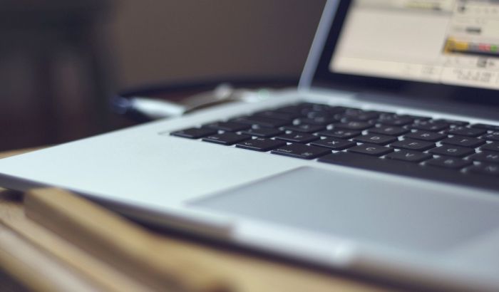 Udruženje radnika na internetu odbilo novi predlog Vlade: Ne mešajte nas sa udruženjem povezanim sa SNS
