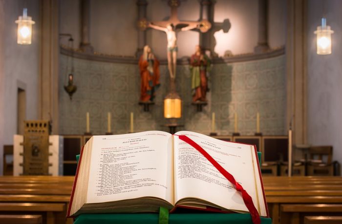 Katolici i protestanti u Nemačkoj istupaju iz crkve zbog poreza