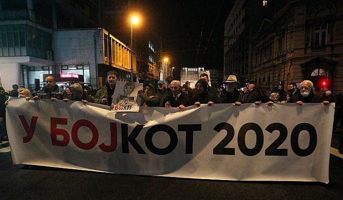 Protest Građanskog otpora: Fudbalska utakmica naroda protiv mafije, uz komentar Milojka Pantića