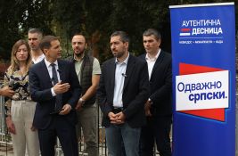 Novi DSS: Naprednjaci organizovano došli da daju potpise podrške listi 
