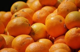 FOTO, VIDEO Neobična tradicija: Italijani se svake godine gađaju pomorandžama