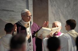 Papa moli sveštenike da prestanu da pišu propovedi koristeći ChatGPT