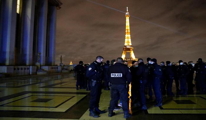 Oko 40 osoba zadržano u pritvoru posle protesta širom Francuske