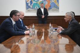 Vučić s Bocan-Harčenkom: Nada da će srpsko-ruski odnosi nastaviti da jačaju