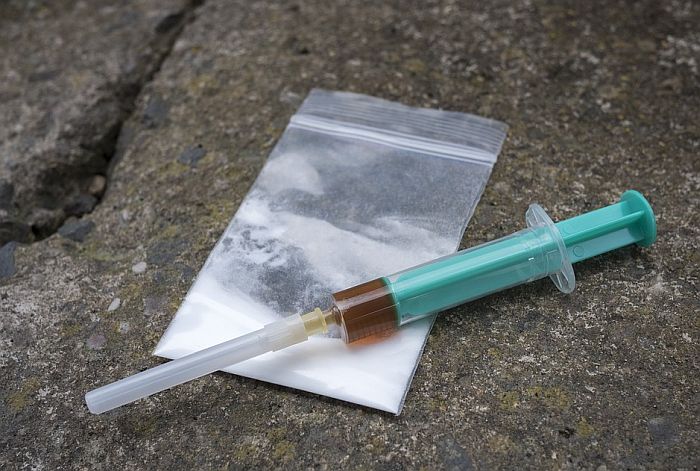 U stanu Novosađanina policija pronašla 28 grama heroina