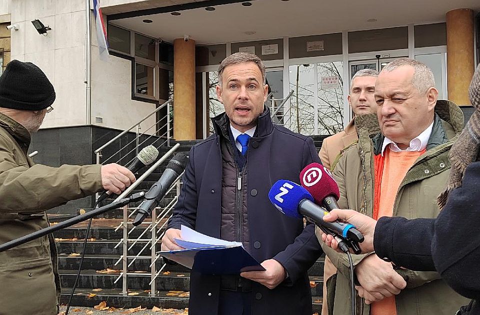 Aleksić i Milivojević predali Tužilaštvu dokumenta o korupciji prilikom izgradnje auto-puta 