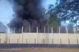 VIDEO: Zatvorenici u Gvatemali preuzeli kontrolu nad tri zatvora, uzeli 46 talaca