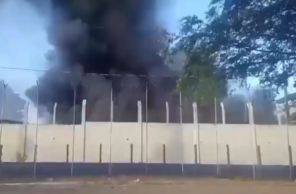 VIDEO: Zatvorenici u Gvatemali preuzeli kontrolu nad tri zatvora, uzeli 46 talaca