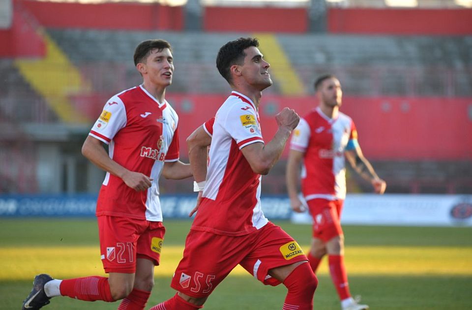 Pet golova Vojvodine protiv Mladosti