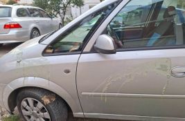 Kiselina prosuta po autu članice Zeleno-levog fronta u Smederevu