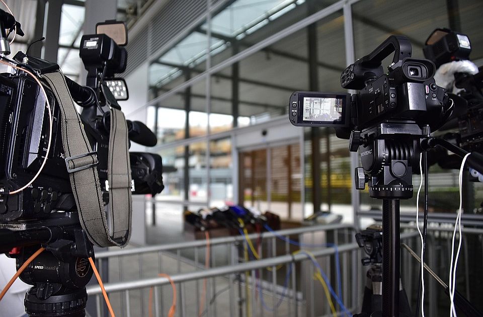 Kohan: U Mađarskoj tabloidi više ne prolaze, na vladinim konferencijama za medije nema naručenih pitanja