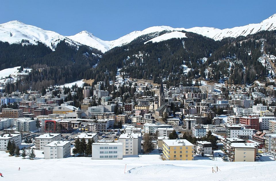U Davosu osvanuo natpis "za Jevreje nema skija" - pokrenuta istraga