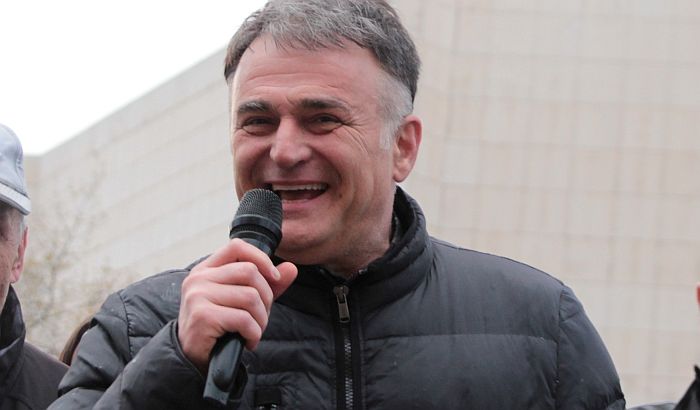 Lečić se povukao sa čela Demokrata Srbije