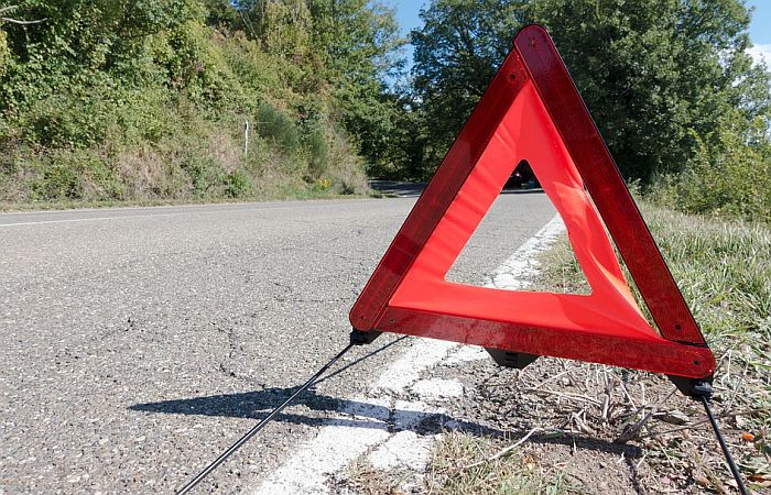 Šta kada se automobil pokvari na putu - bezbedno zaustavljanje