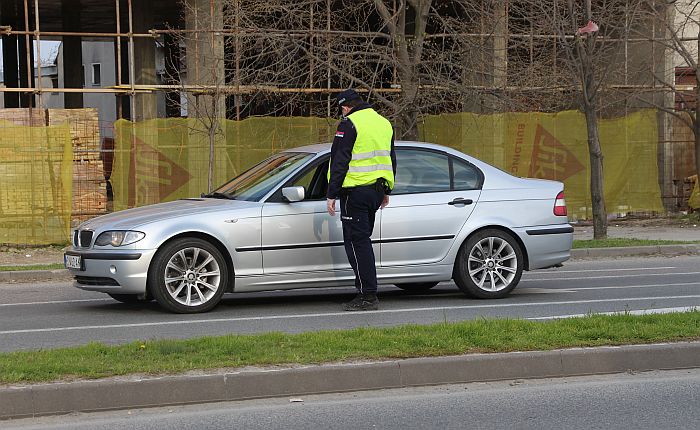 Kažnjen sa 120.000 dinara zbog vožnje u pijanom stanju za vreme policijskog časa