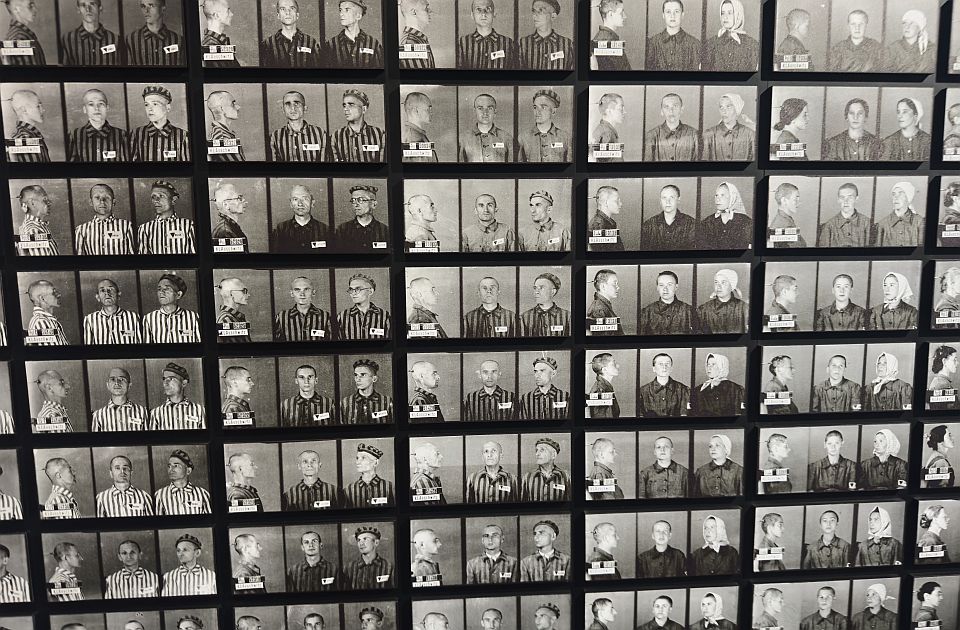 U novu stalnu izložbu muzeja Aušvic uvršteni svakodnevni predmeti zatvorenika