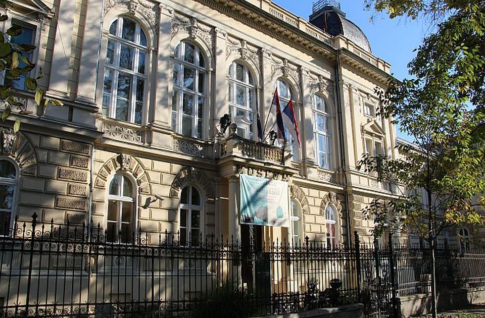 Autorsko vođenje kroz izložbu "Tihi heroji, između vatre i dima" u utorak u Muzeju Vojvodine