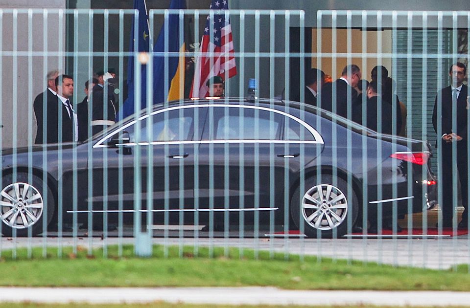 Razgovori ukrajinskih i američkih zvaničnika trajali više od pet sati, biće nastavljeni sutra