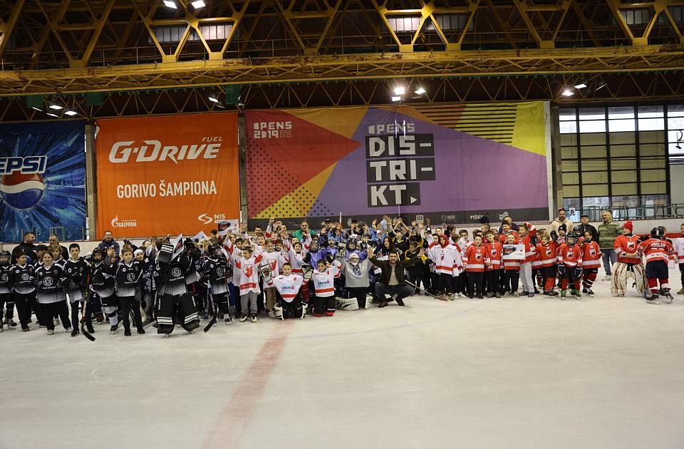 Turnir u hokeju na ledu "Future stars" danas i sutra na Spensu, učestvuje više od 200 dece