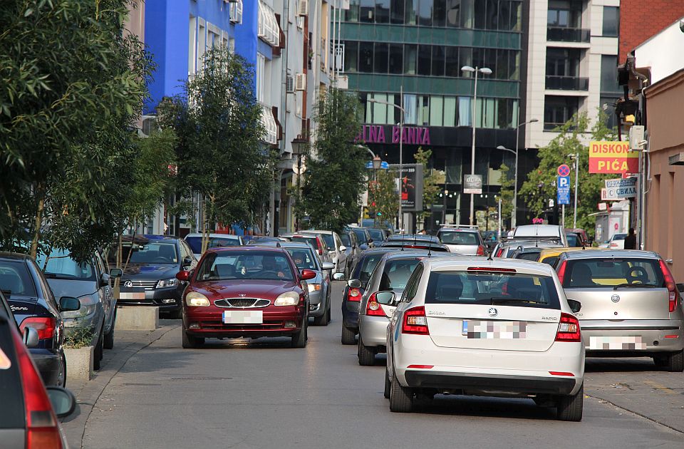 "Folksvagen pasat" je prvo oduzeto vozilo za teži prekršaj: MUP počeo da kažnjava bahate vozače