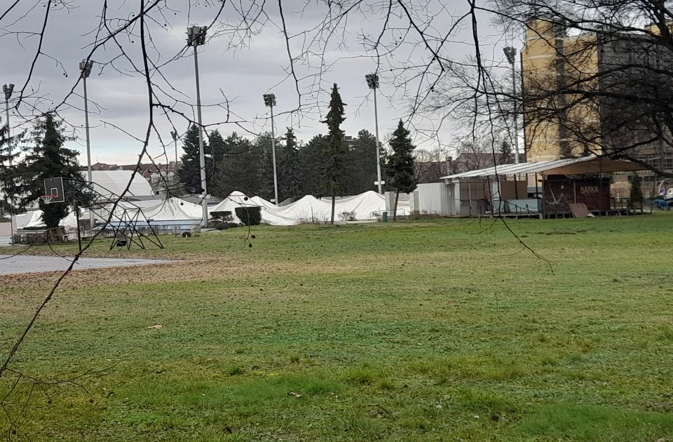 FOTO: Električni kvar na bazenu na Sajmištu, treninzi sportista prebačeni na Spens