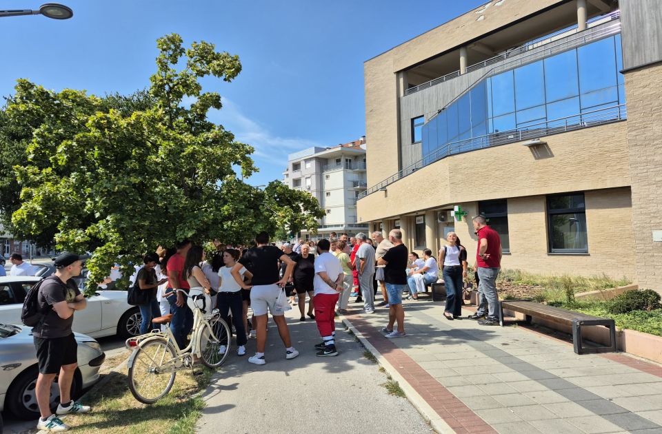 Novosadski medicinari dobili otkaz u Hitnoj pomoći: "Ne smemo da isprljamo uniformu nečašću"