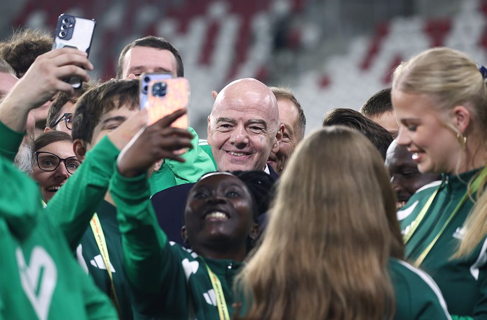 Uefa traži kandidata za predsednika Fife koji bi se suprotstavio Infantinu