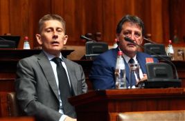 VIDEO: Nakon haosa u Skupštini i pauze dogovoreno da Martinović ne bude na sednici