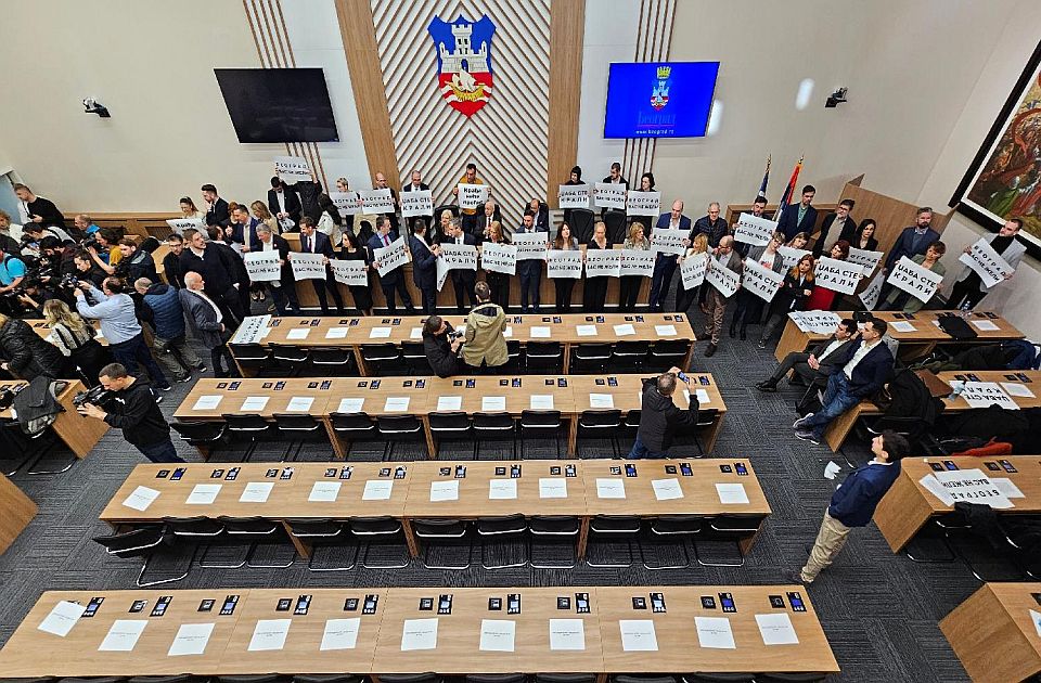 Ponovo odložena sednica Skupštine Beograda, odbornici će "raditi" i u nedelju