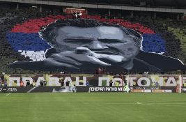 Večiti derbi počeo minutom ćutanja zbog smrti Ratka Mladića