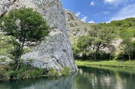 Građani od ponedeljka mogu da se prijave za turističke vaučere na šalterima Pošte