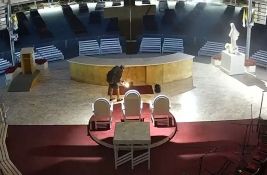 FOTO, VIDEO: Zapaljen oltar u Međugorju, oskrnavljeni kipovi Gospe 