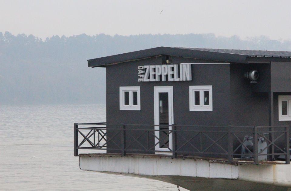Prodaje se čuveni novosadski brod-restoran Zeppelin, evo koja je cena