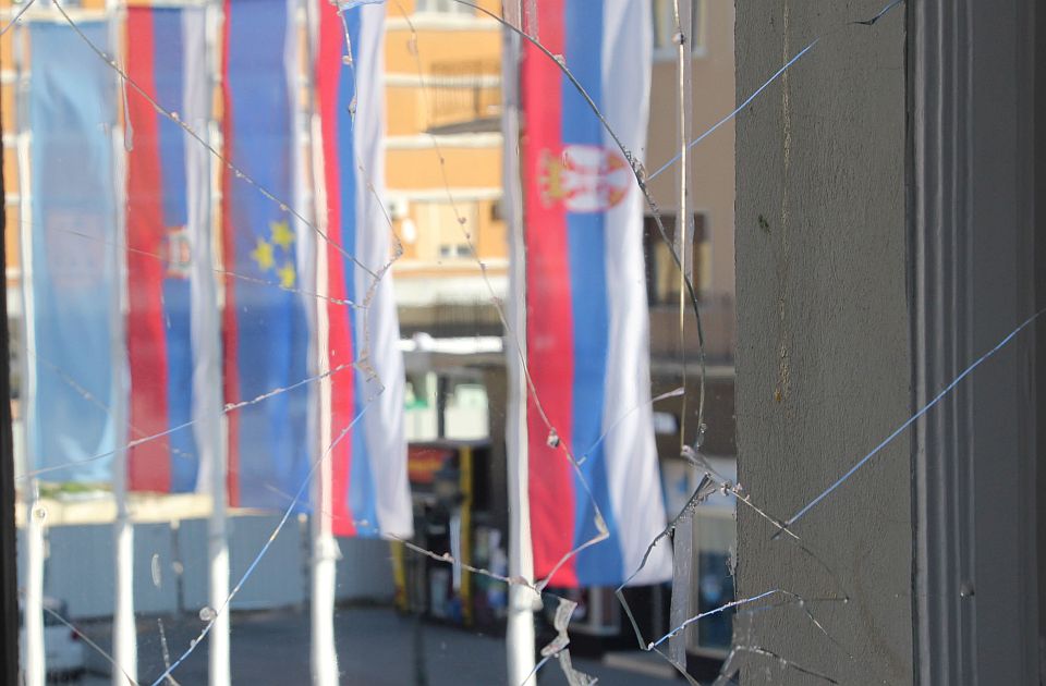 DZVM kritikovao SNS-SVM: Zašto građani Vojvodine žive lošije od republičkog proseka? 