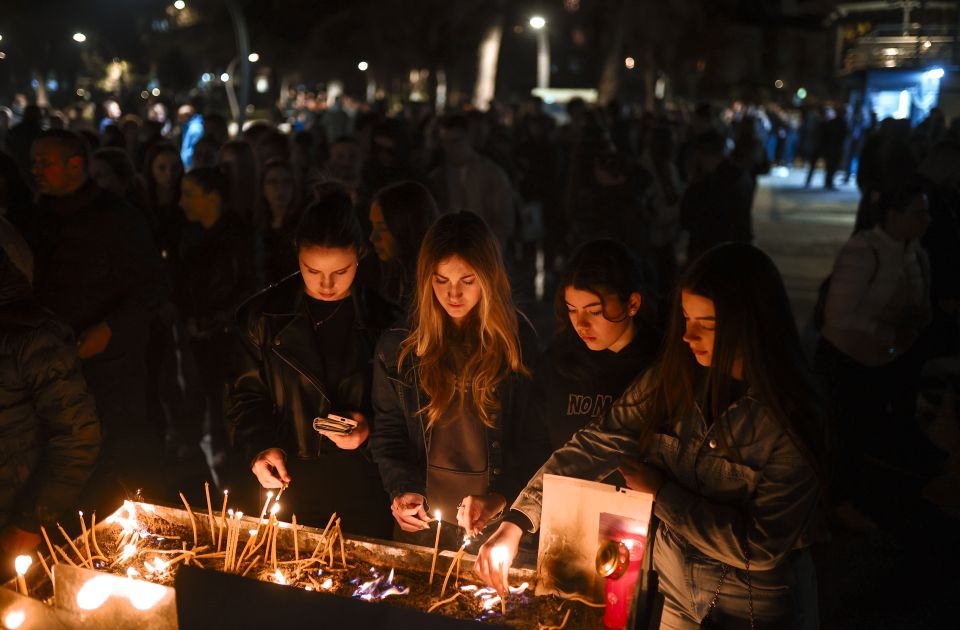 Predsednica Severne Makedonije: Odgovorni za tragediju u Kočanima ne smeju da izbegnu pravdu Predsednica Severne Makedonije: Odgovorni za tragediju u Kočanima ne smeju da izbegnu pravdu