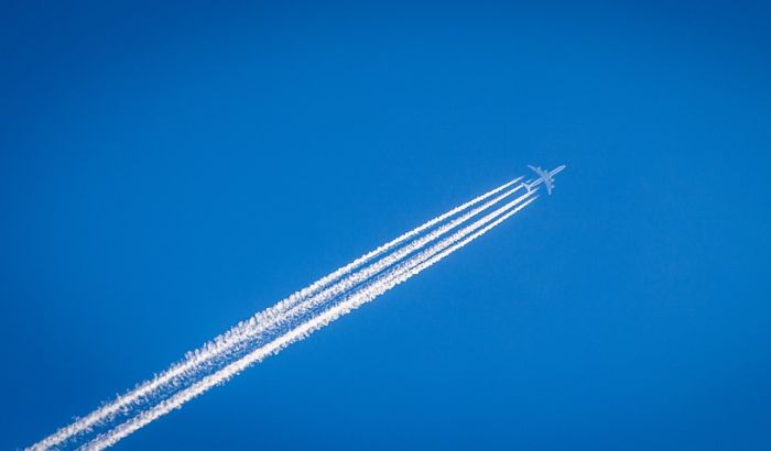 Srušio se avion sa više od 60 ljudi u Indoneziji