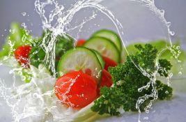 Letnja salata sa fetom: Osveženje u tanjiru