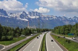 Švajcarska planira novi namet za vozače koji samo prolaze kroz tu državu