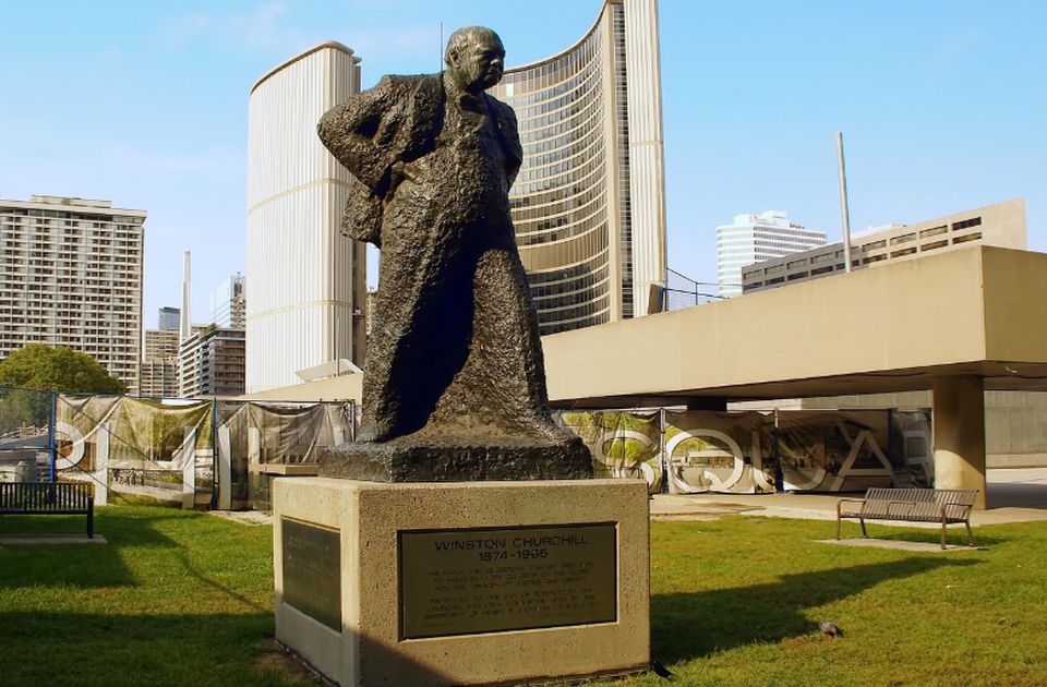 Na današnji dan: Umro Čerčil, Petrograd preimenovan u Lenjingrad