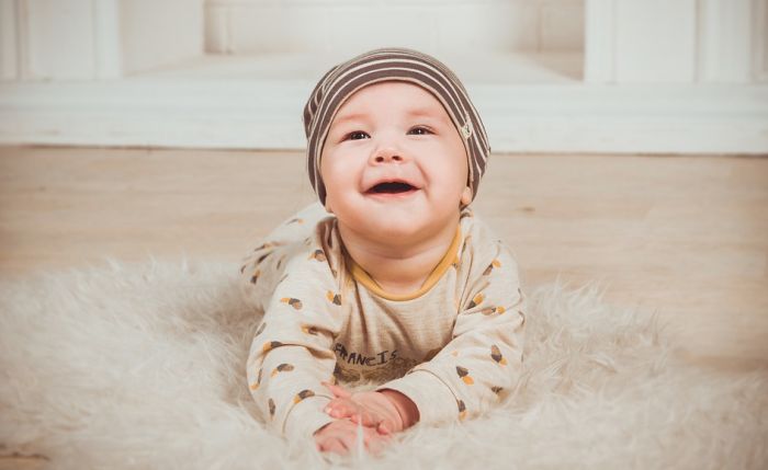 Muške bebe se smeju više nego ženske