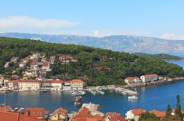 FOTO: Novosađani i ovog leta imaju priliku da povoljno uživaju u čarima hrvatskog primorja