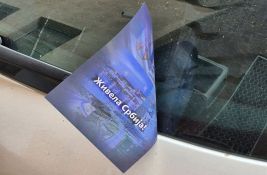 FOTO Naprednjački flajeri po automobilima u Novom Sadu: 