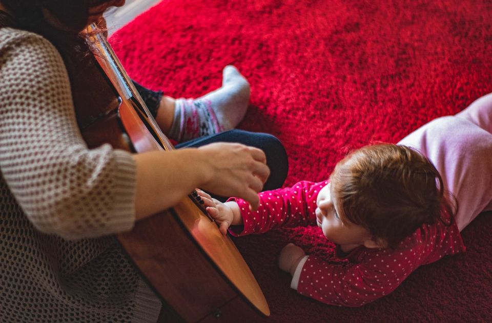 Dečije pesmice imaju vrlo pozitivan efekat na jezički razvoj beba