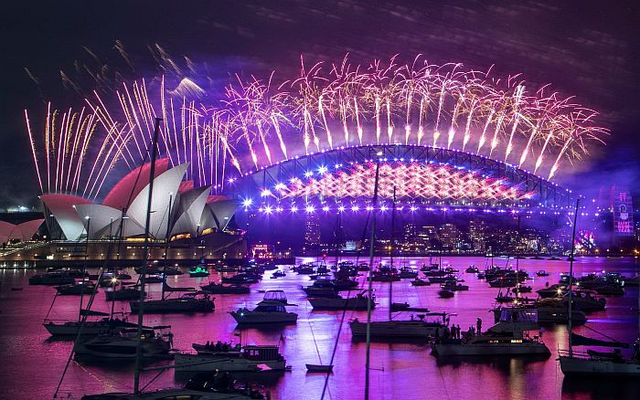 FOTO: Nova godina stigla u Australiju i Kinu, slavlje na ulicama Vuhana