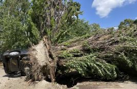 U Novom Sadu proglašena vanredna situacija zbog nevremena