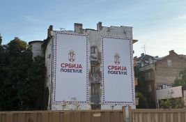Baner na zgradi može koštati više od 20.000 evra mesečno: Koliko SNS troši na kampanju 