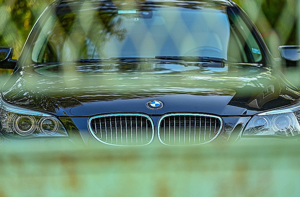 Krali luksuzne automobile po Baču, Čelarevu i okolini: Uhapšen dvojac