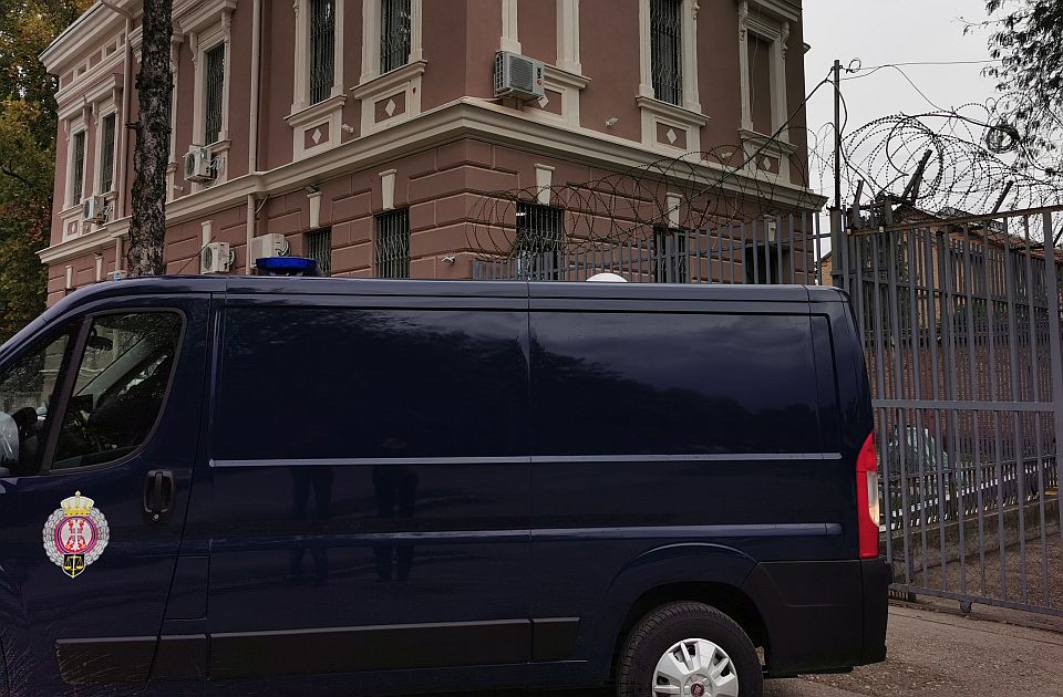 Tri osobe uhapšene zbog ubistva starijeg muškarca na Paliluli: Vezali mu ruke i noge i u usta stavili tkaninu