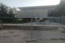 FOTO: Počela rekonstrukcija platoa ispred Muzeja savremene umetnosti Vojvodine
