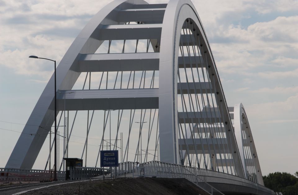 Velike gužve na novom Žeželjevom mostu zbog nenajavljenih radova